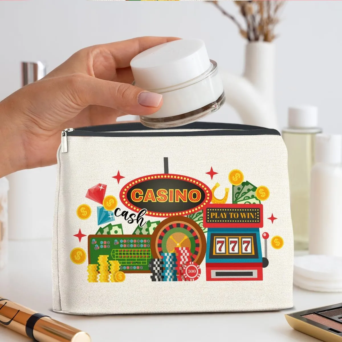 Casino Gifts Makeup Bag Last Vegas Casino Gifts for Women Friends Traveler Cosmetic Bag Casino Cash Zipper Makeup Pouch Gift, polychrome