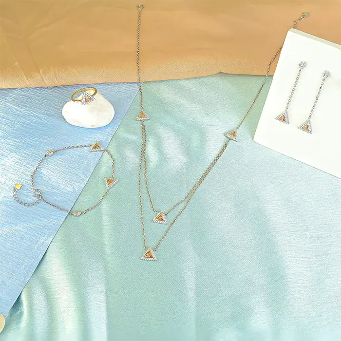 Radiance Triangular Jewellery Set