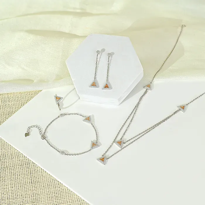 Radiance Triangular Jewellery Set